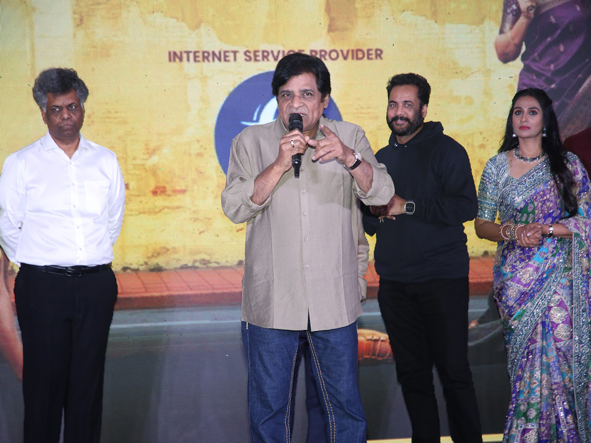 Sampradayini_20Suppini_20Suddapoosani_20Pre_20Release_20Event_20Photos__20_2819_29.jpg 19