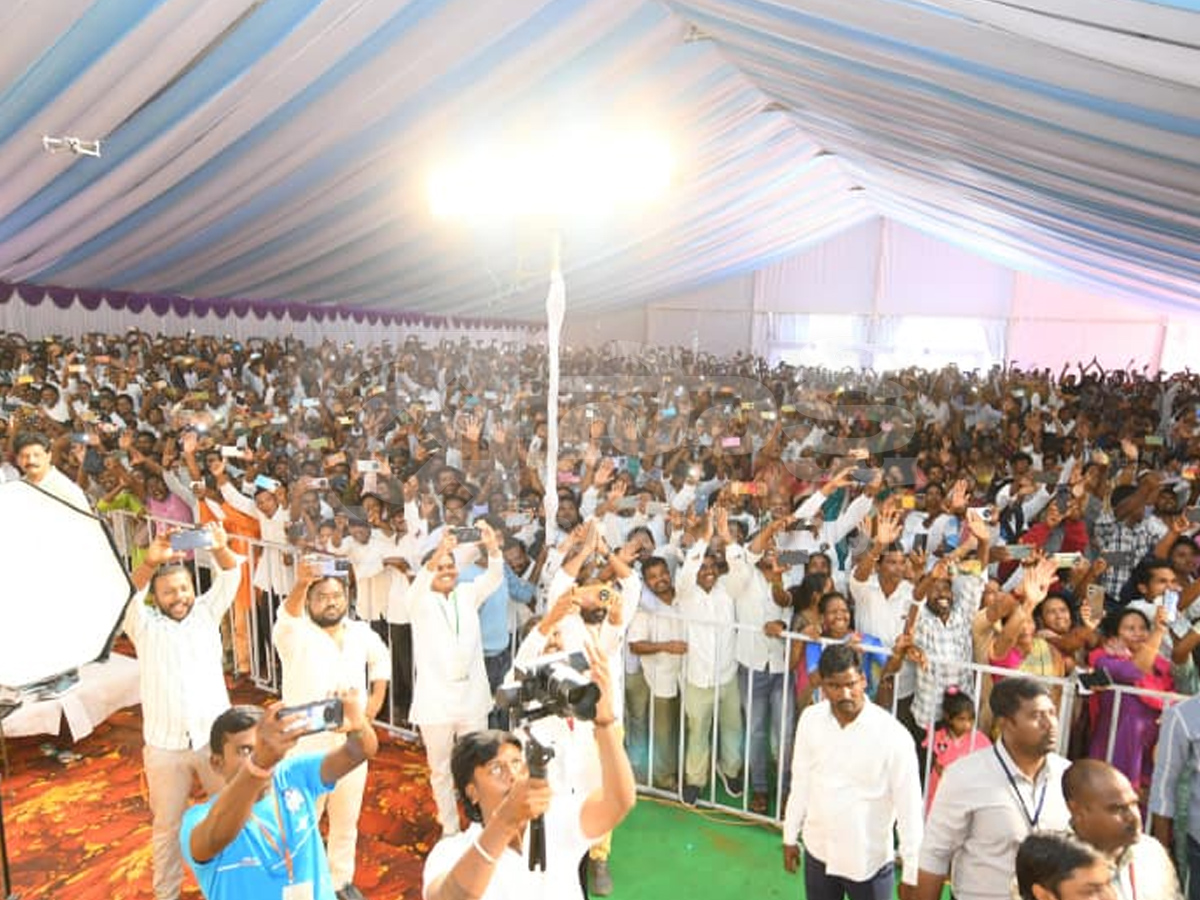 YS_20Jagan_20Attends_20Matsya_20Lingam_20Son_20Wedding_20Photos_20_284_29.jpg 4