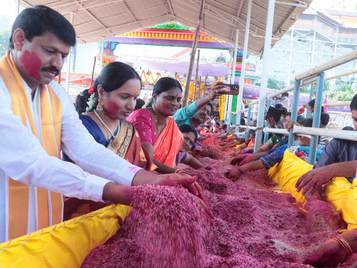 Bhadrachalam_20Sri_20Rama_20Kalyanam_20Celebrations_20Begin__20_287_29.jpg 7