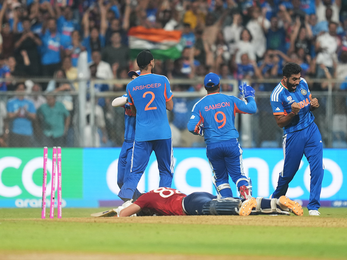 ICC_20Mens_20T20_20World_20Cup_202026_20Semifinal_20India_20and_20England_20at_20Wankhede_20Stadium__20_2810_29.jpg 10