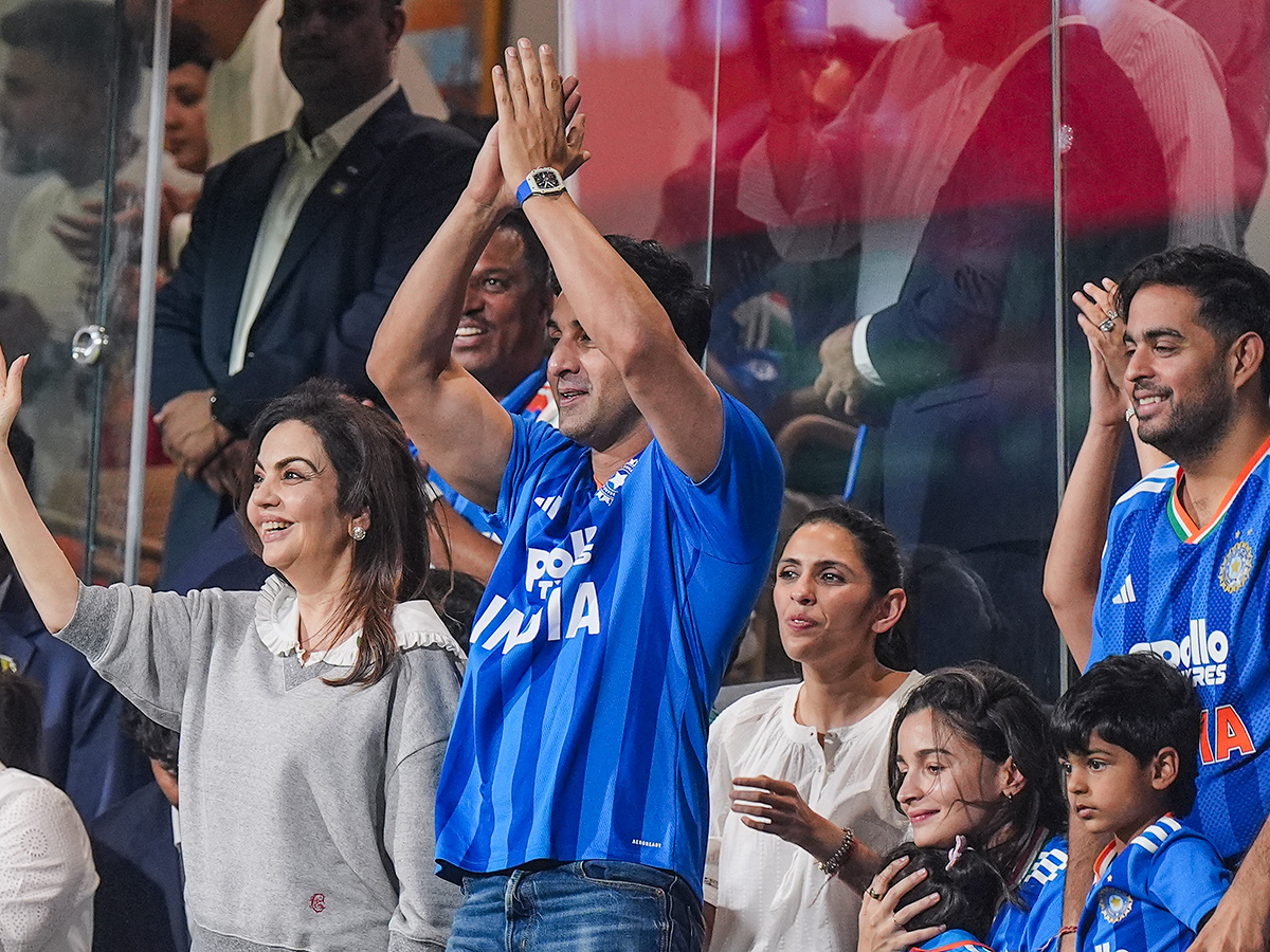 ICC_20Mens_20T20_20World_20Cup_202026_20Semifinal_20India_20and_20England_20at_20Wankhede_20Stadium__20_2820_29.jpg 20