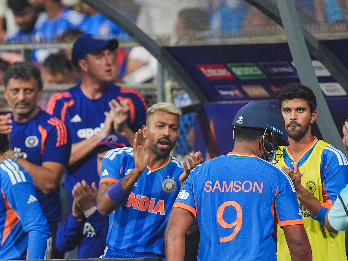 ICC_20Mens_20T20_20World_20Cup_202026_20Semifinal_20India_20and_20England_20at_20Wankhede_20Stadium__20_2825_29.jpg 25
