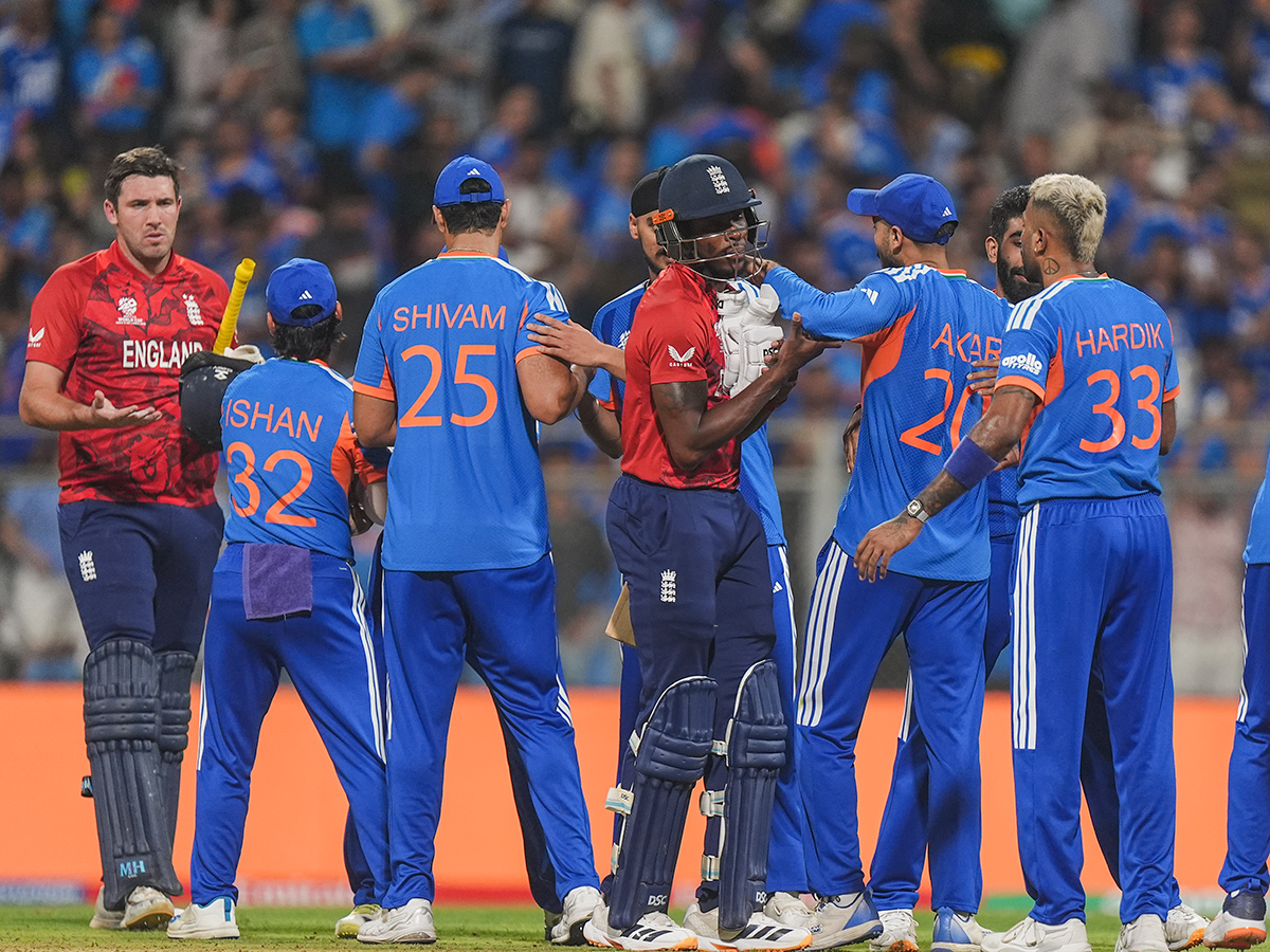 ICC_20Mens_20T20_20World_20Cup_202026_20Semifinal_20India_20and_20England_20at_20Wankhede_20Stadium__20_283_29.jpg 3