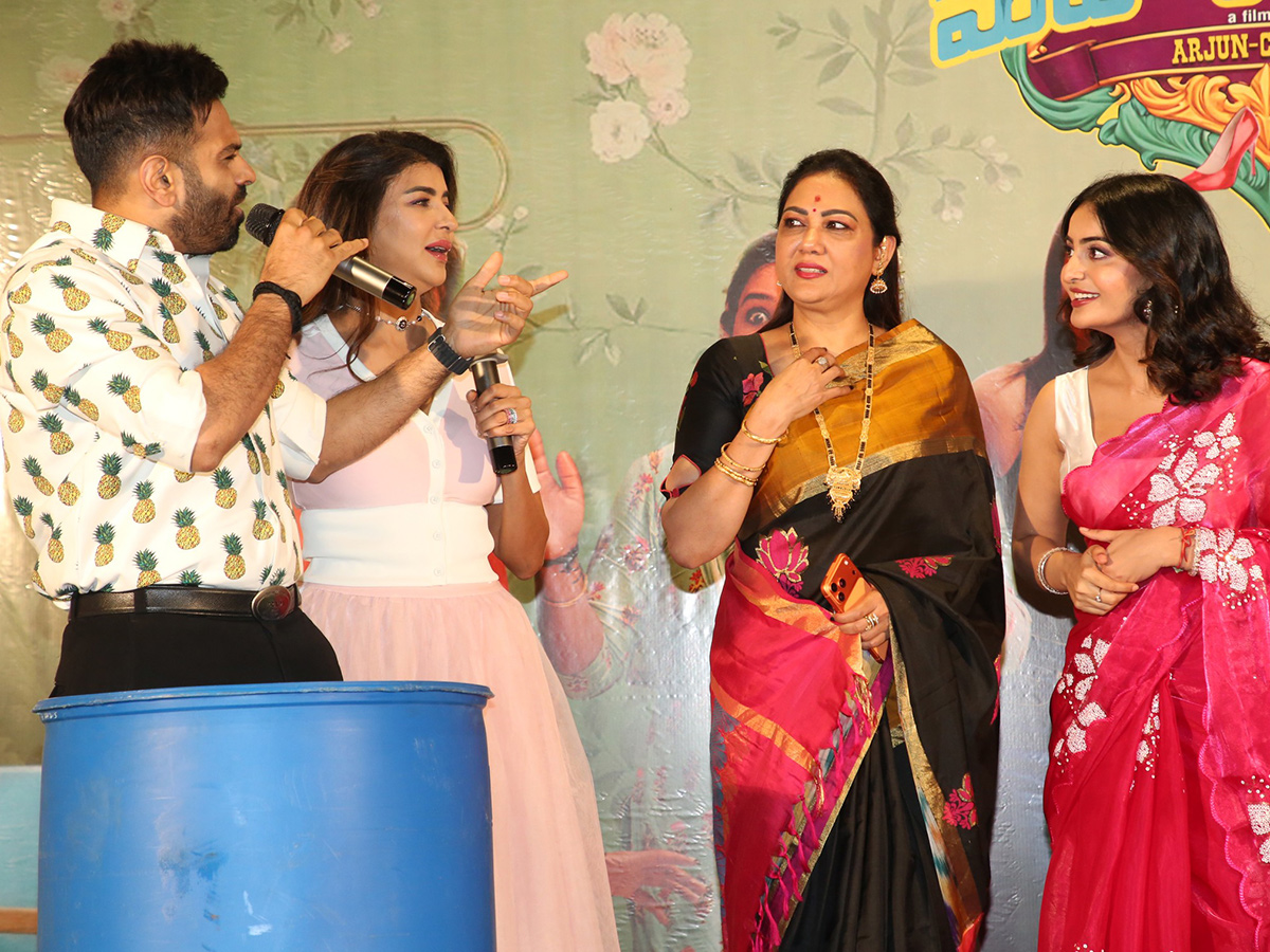 Lechindi_20Mahila_20Lokam_20Movie_20Trailer_20HD_20Photos__20_288_29.jpg 8