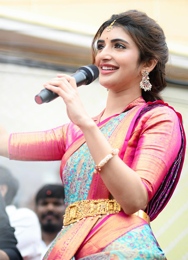 Actress_20Sreeleela_20At_20Khammam__20_2812_29.jpg 12