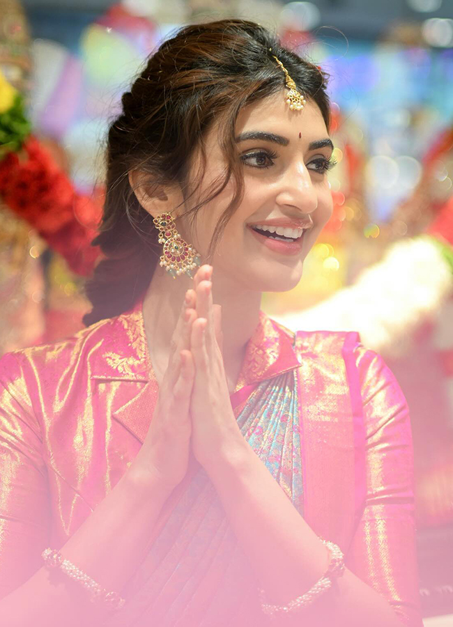 Actress_20Sreeleela_20At_20Khammam__20_2818_29.jpg 18