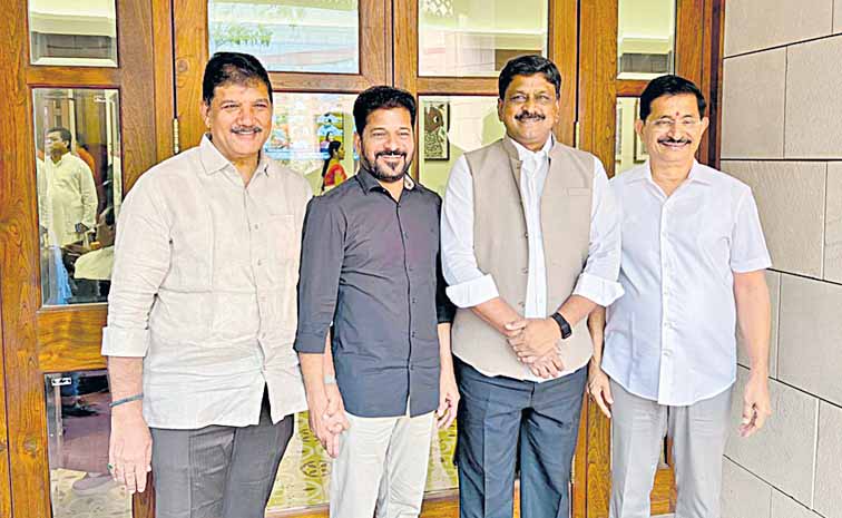 ఏపీ టీడీపీ నేతలతో రేవంత్&zwnj;రెడ్డి, వేంనరేందర్&zwnj; 