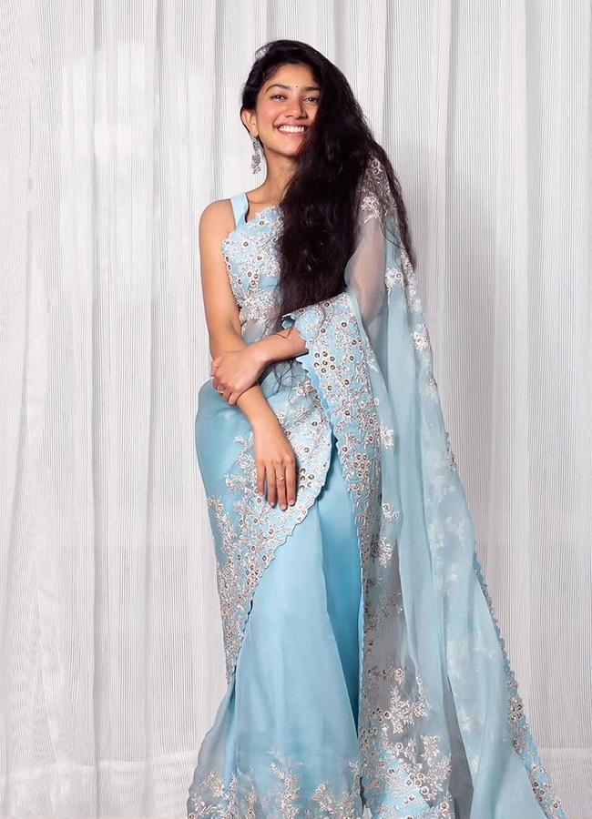 Tollywood-Actress-Sai-Pallavi-Rare-And-Unseen-Photos_-(13).jpg 13