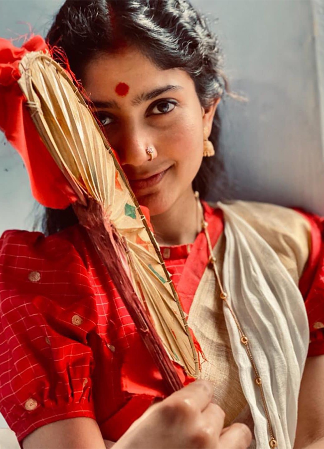 Tollywood-Actress-Sai-Pallavi-Rare-And-Unseen-Photos_-(5).jpg 5