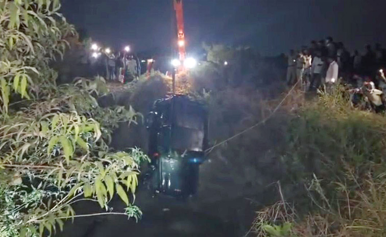 Car-Accident-At-Jagtial.jpg