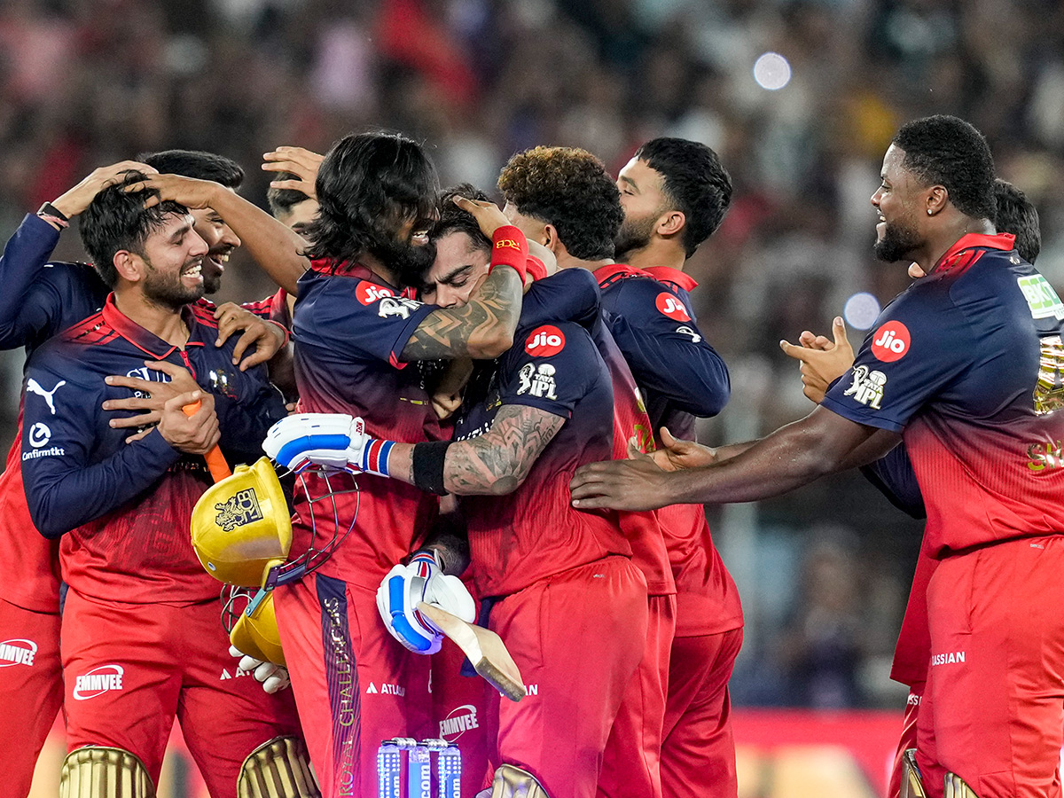 IPL_202026_20_20RCB_20_20Players_20Celebrate_20With_20the_20Trophy_20After_20Winning__20_2819_29.jpg 19