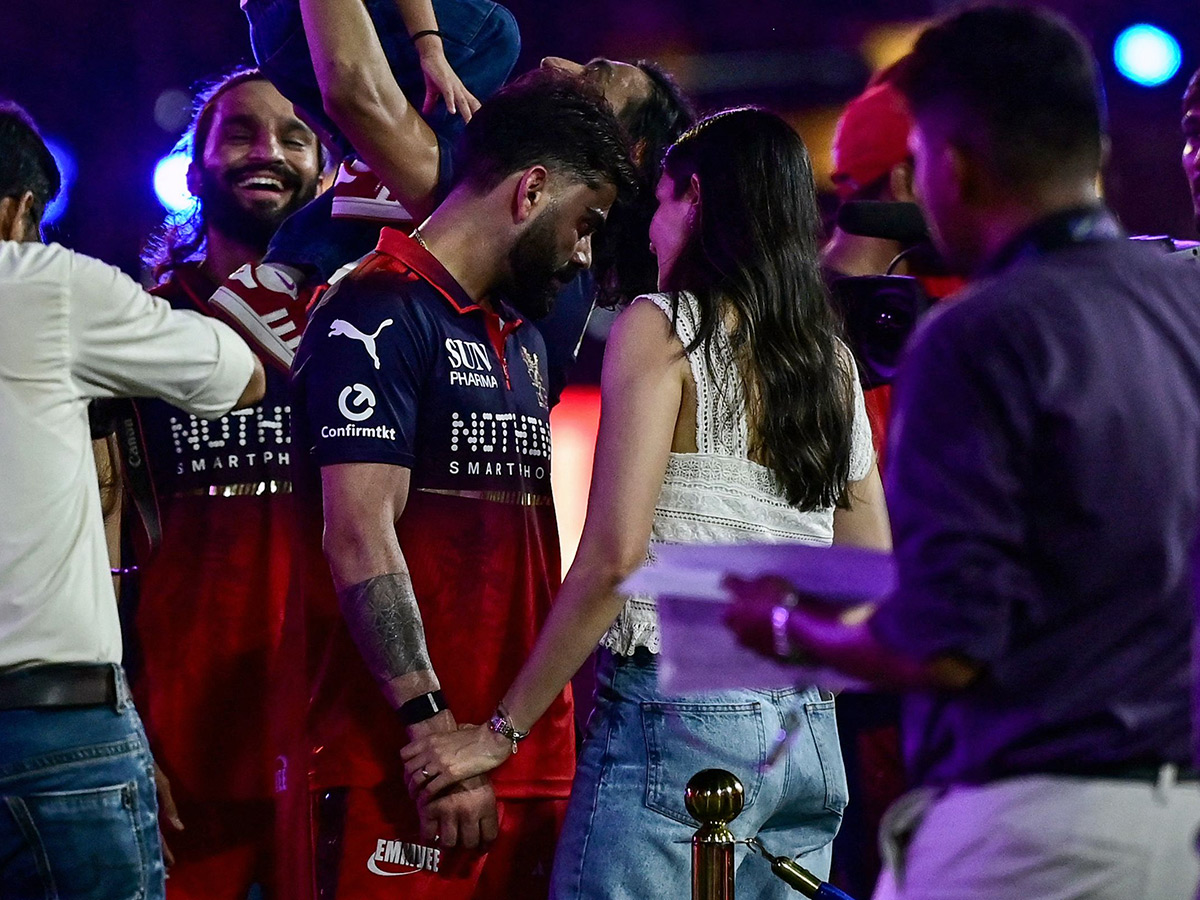 IPL_202026_20_20RCB_20_20Players_20Celebrate_20With_20the_20Trophy_20After_20Winning__20_287_29.jpg 7