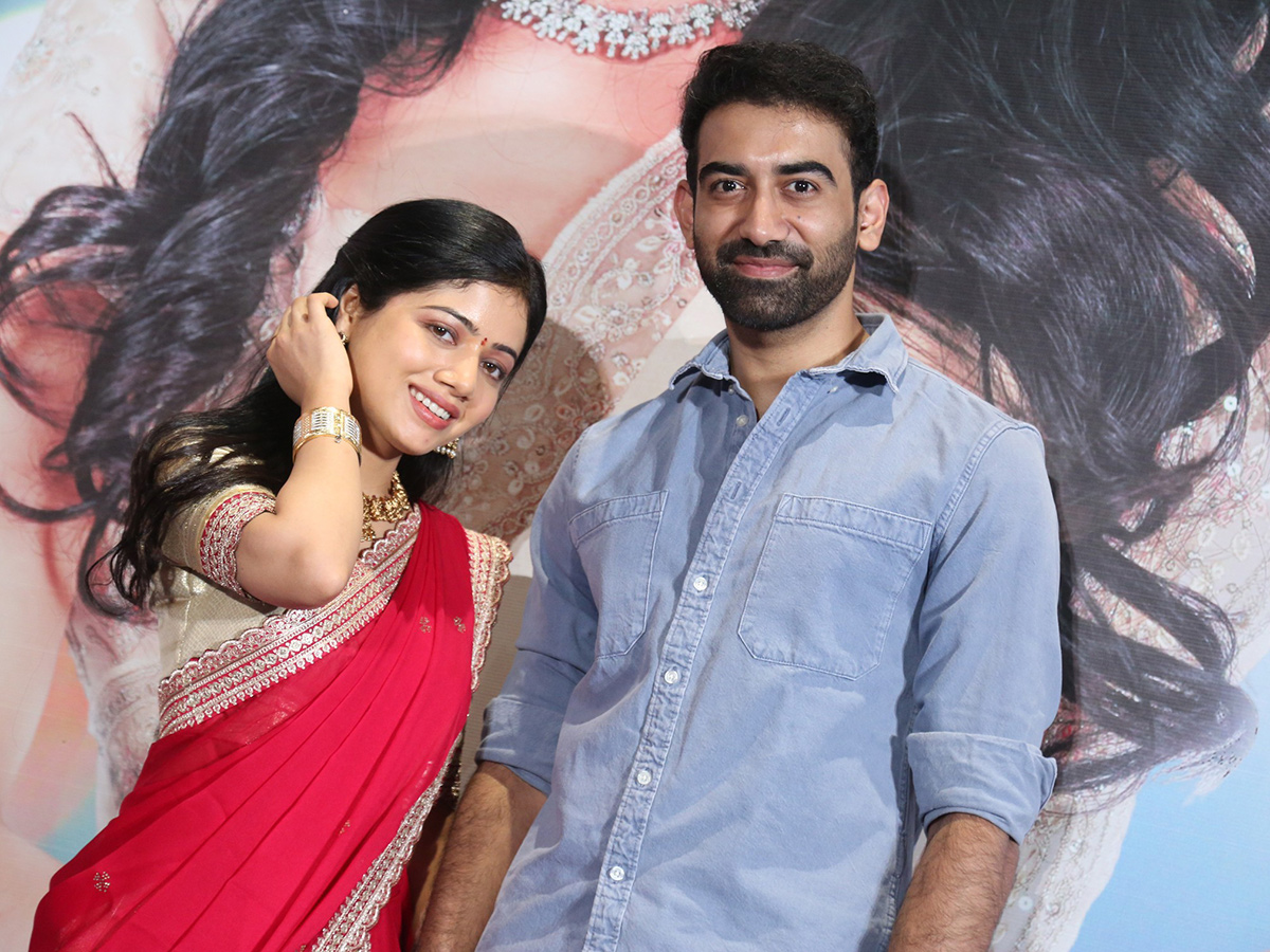 Kotha_20Malupu_20Movie_20Teaser_20Launch_20HD_20Photos__20_285_29.jpg 5