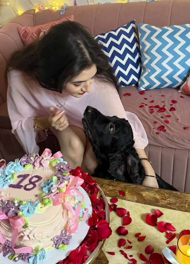 Harshaali_20Malhotra_20_285_29.jpg 5