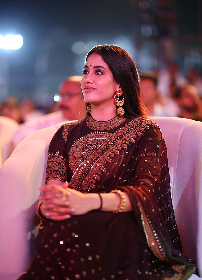 Peddi_20Movie_20_20Actress_20Janhvi_20Kapoor_20Viral_20Photos__20_2817_29.jpg 17