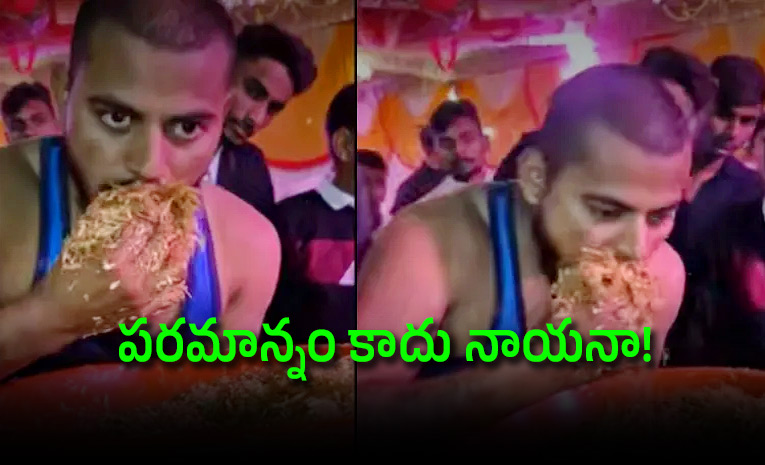 A-bizarre-viral-video--a-man-casually-eating-animal-fodder.jpg