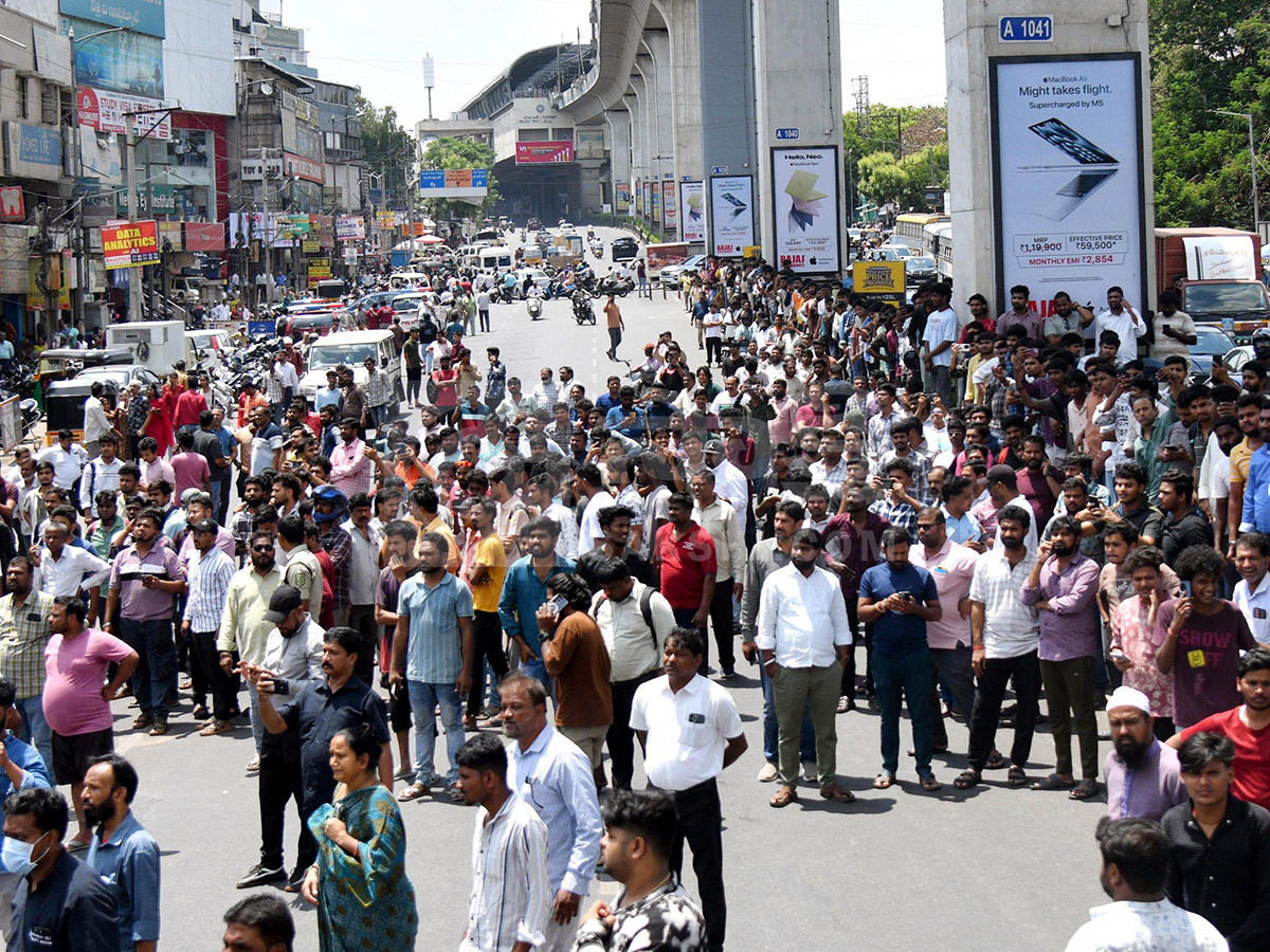 Hyderabad_20_20Ameerpet_20Fire_20Accident_20HD_20Photos__20_2823_29.jpg 23