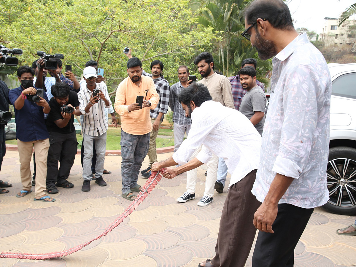 Ram_20Charan_20Peddi_20Movie_20Team_20Success_20Celebrations_20_E2_80_8DHD_20Photos__20_282_29.jpg 2