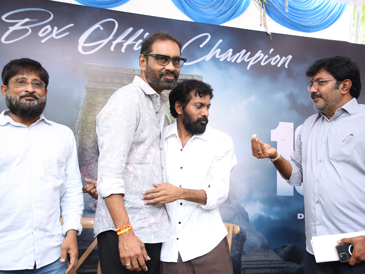 Ram_20Charan_20Peddi_20Movie_20Team_20Success_20Celebrations_20_E2_80_8DHD_20Photos__20_285_29.jpg 5
