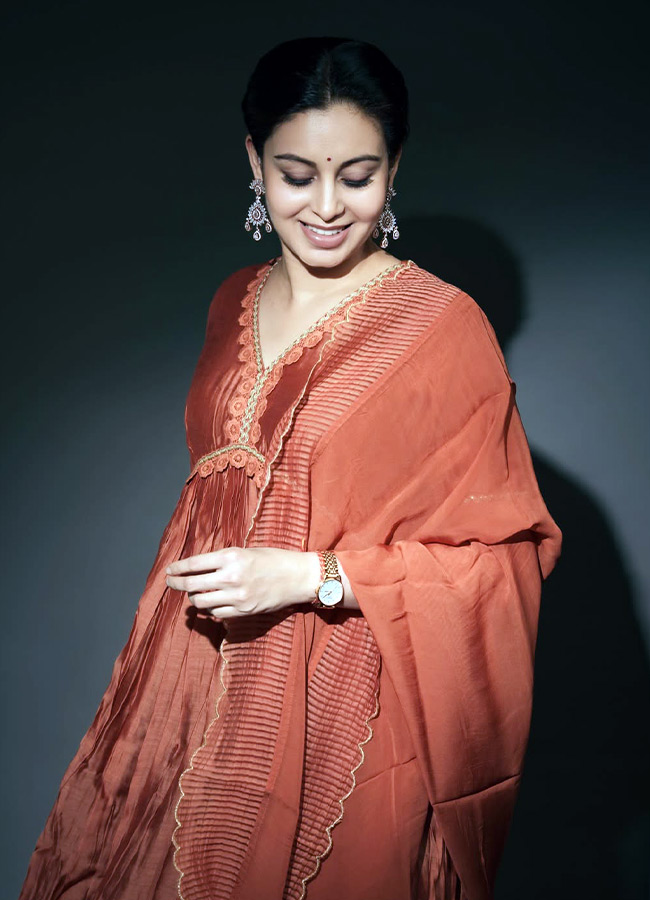 Abhinaya_20_2812_29.jpg 12
