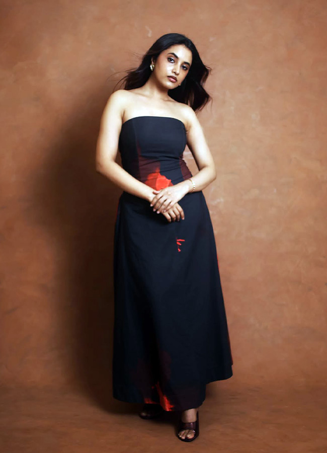 Priyanka_20Mohan_20_284_29.jpg 4