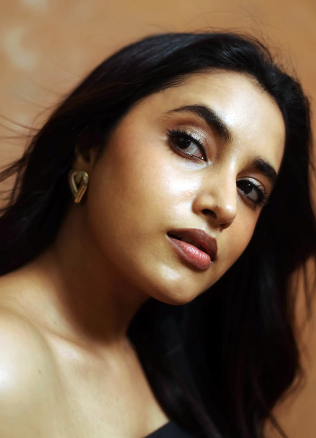 Priyanka_20Mohan_20_287_29.jpg 7