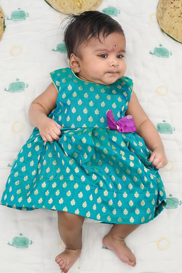 Shiva_20Jyothi_20shares_20Her_20Daughter_20Pictures_20_284_29.jpg 5