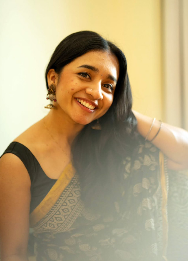 Anishma_20Anilkumar_20_2812_29.jpg 12