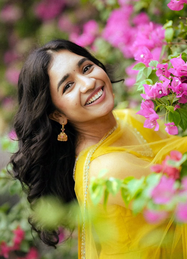 Anishma_20Anilkumar_20_282_29.jpg 2