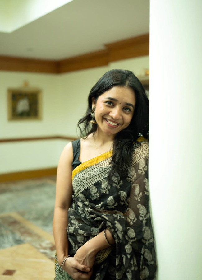 Anishma_20Anilkumar_20_288_29.jpg 8