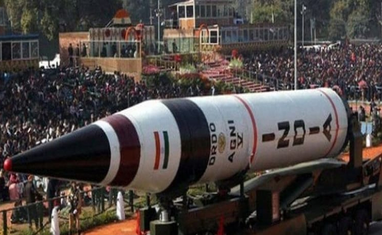 India_20Deploys_2012_20Nuclear_20Warheads.jpg