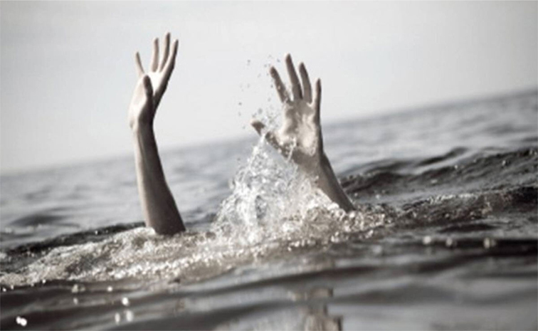 Youths_20drown_20in_20Godavari_20river_20Konaseema_20district.jpg