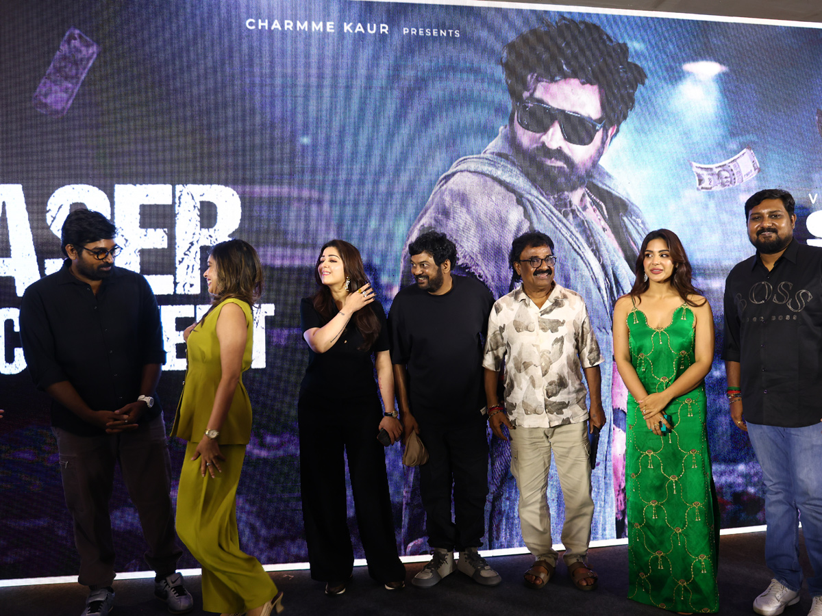 SlumDog_2033_20Temple_20Road_20Teaser_20Launch_20Event_20HD_20Photos__20_2810_29.jpg 10