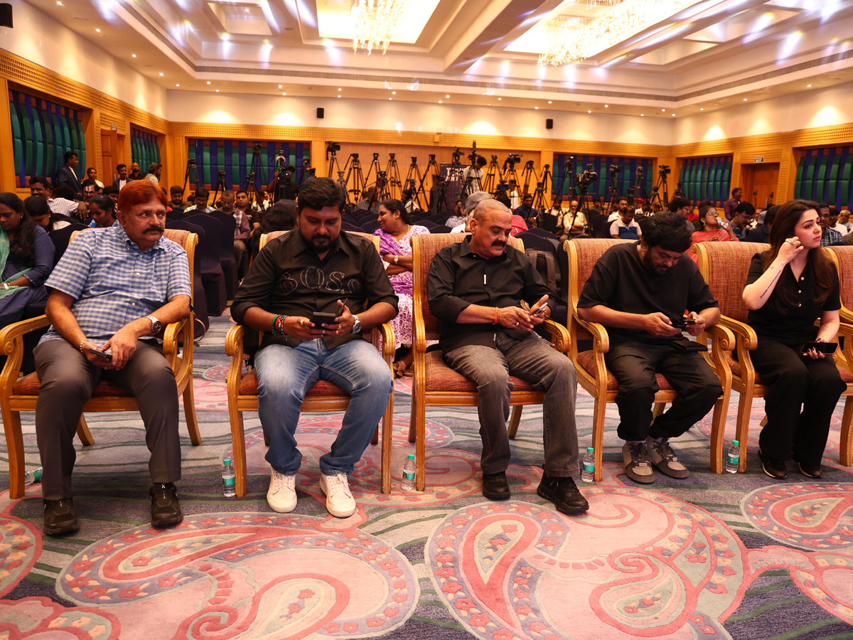 SlumDog_2033_20Temple_20Road_20Teaser_20Launch_20Event_20HD_20Photos__20_287_29.jpg 7