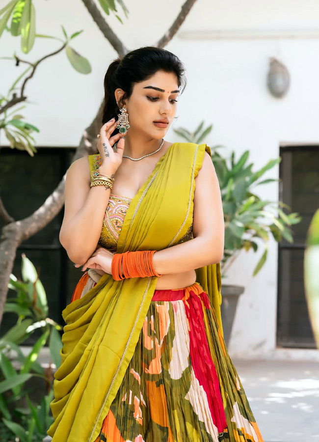 Supritha_20_2811_29.jpg 11