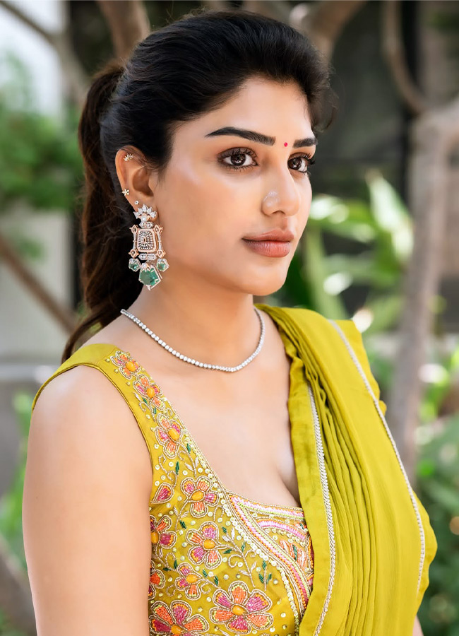 Supritha_20_284_29.jpg 4