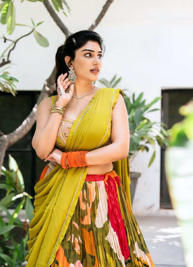 Supritha_20_285_29.jpg 5