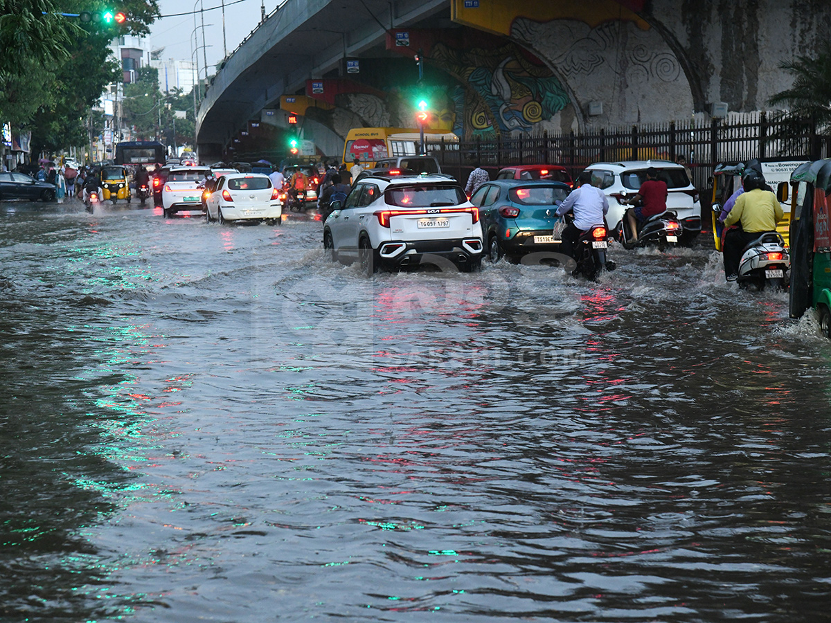 Today_20Heavy_20Rains_20In_20Hyderabad_20HD_20Photos__20_2837_29.jpg 35