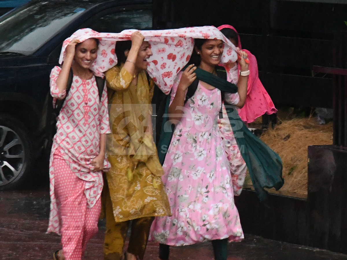 Today_20Heavy_20Rains_20In_20Hyderabad_20HD_20Photos__20_2840_29.jpg 38