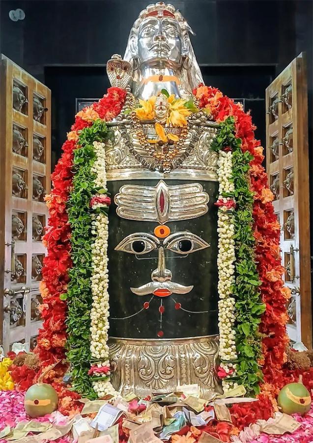 Devotional_20_20Mahakaleshwar_20Temple_202nd_20Ujjain_20Rajahmundry_20HD_20Photos_20__20_286_29.jpg 6