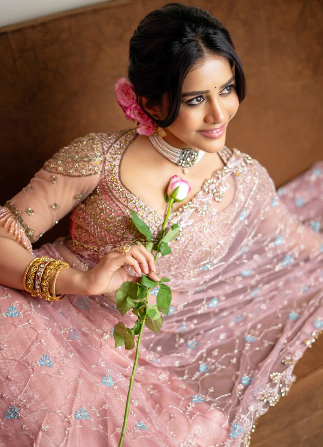 Nabha_20Natesh_20_283_29.jpg 3