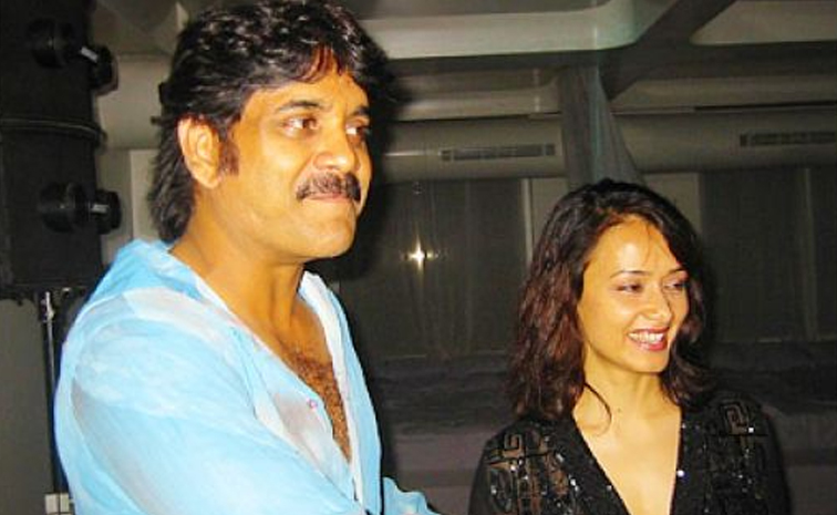 Nagarjuna_20garu_20And_20Amala_20akkineni_2034th_20wedding_20Anniversary_20Photos_20_2814_29.jpg 15