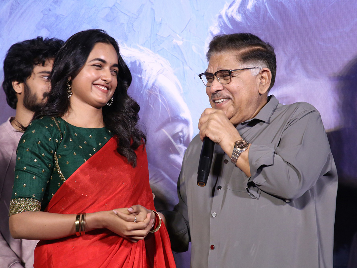 Deewana_20Movie_20Trailer_20Launch_20Event_20HD_20Photos__20_2817_29.jpg 17