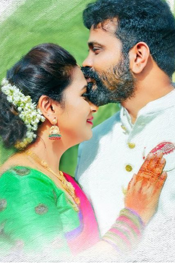 Director_20Sukumar_20And_20His_20Wife_20Thabitha_20Wedding_20Anniversary_20Special_20Photos_20_2811_29.jpg 12