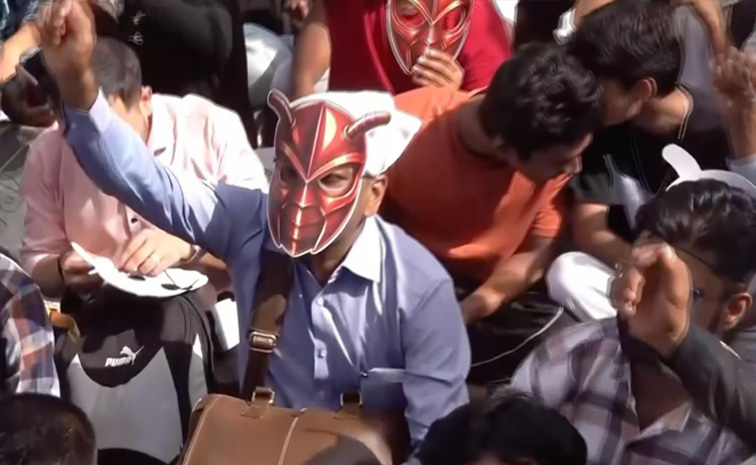 cockroach-party.jpg