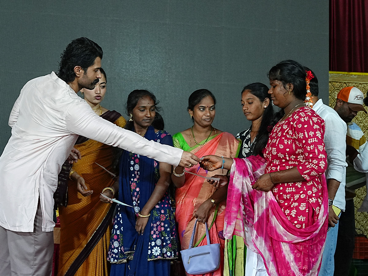 vijay_20deverakonda_20village_20_2810_29.jpg 10