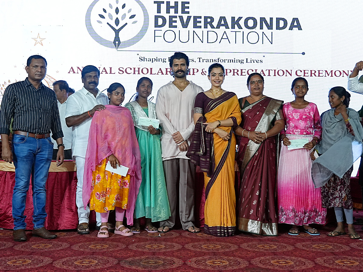 vijay_20deverakonda_20village_20_2817_29.jpg 17