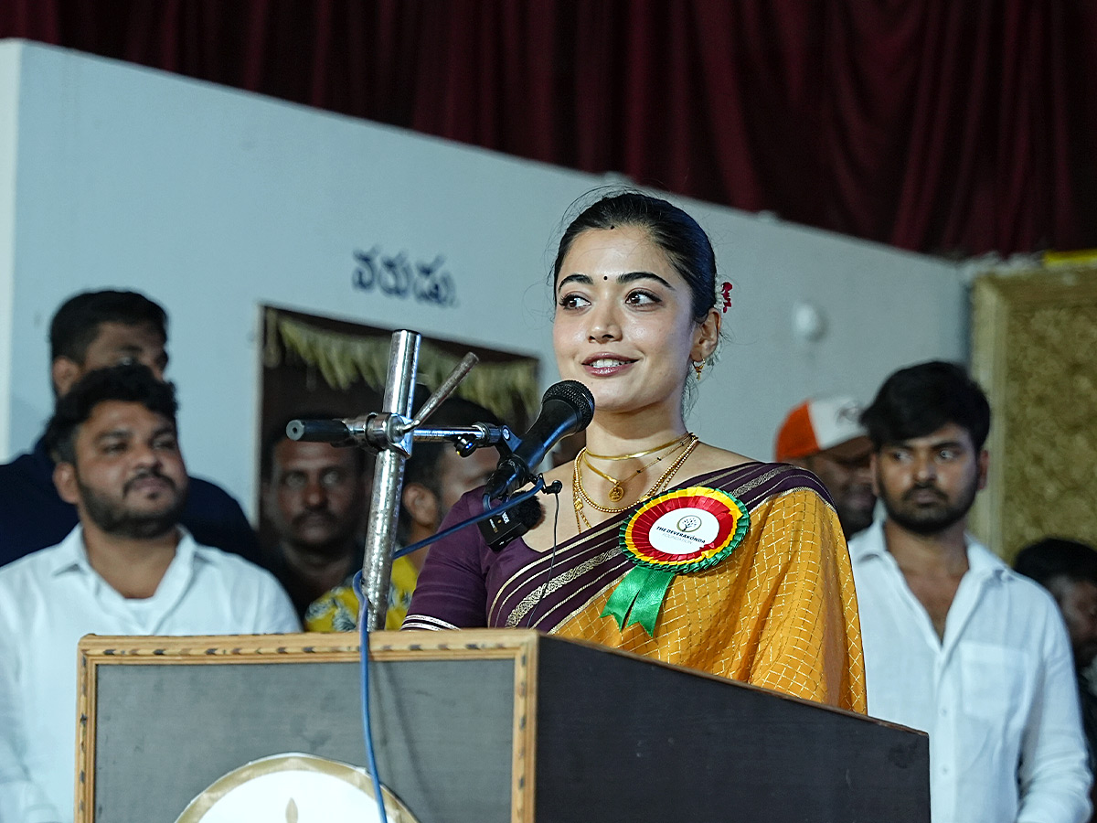 vijay_20deverakonda_20village_20_286_29.jpg 6