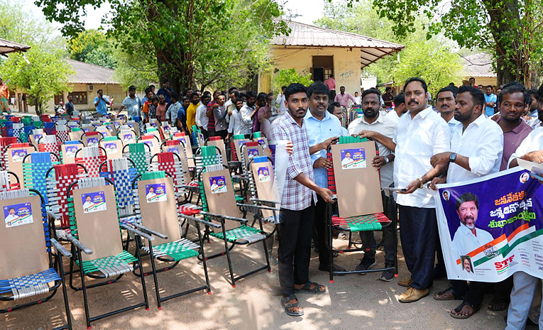Distribution-of-Study-Chairs-to-OU-Students-On-Bhatti-Birthday_0.jpg