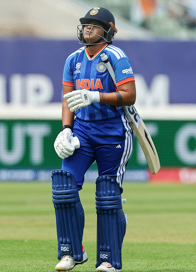 ICC_20Womens_20T20_20cricket_20World_20Cup_20Match_20India_20and_20Pakistan__20_2816_29.jpg 16